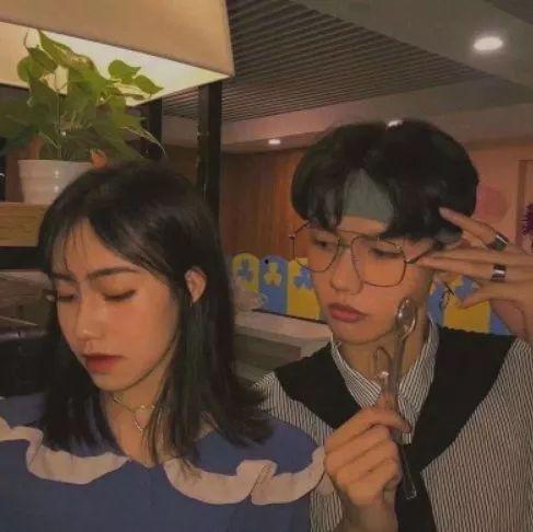 国产情侣做爱自拍